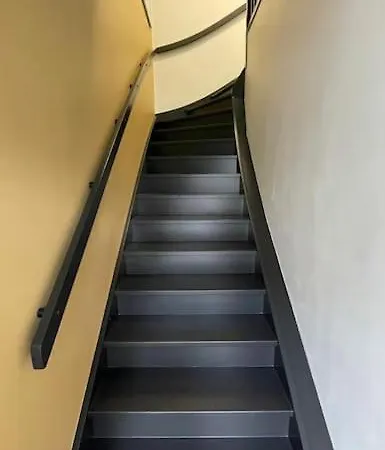 Bjorn's Sanctuary - City Center Appartement